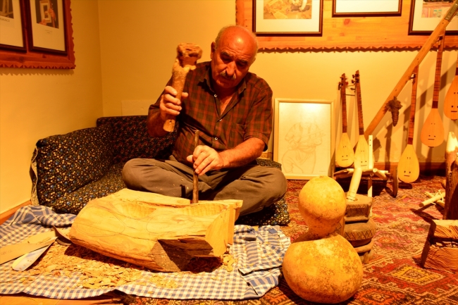 Unutulmaya yüz tutmuş Yörük çalgısı "cura"yı yaşatmak için çabalıyor